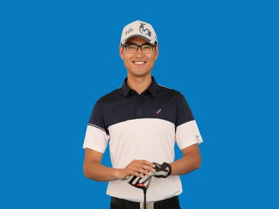 王闖：江漢大學(xué)高爾夫?qū)W院畢業(yè)，專業(yè)高爾夫教練，中國(guó)高爾夫協(xié)會(huì)認(rèn)證教練，美國(guó)TPI認(rèn)證教練，中國(guó)高爾夫協(xié)會(huì)《青少年運(yùn)動(dòng)技能等級(jí)標(biāo)準(zhǔn)》考評(píng)員